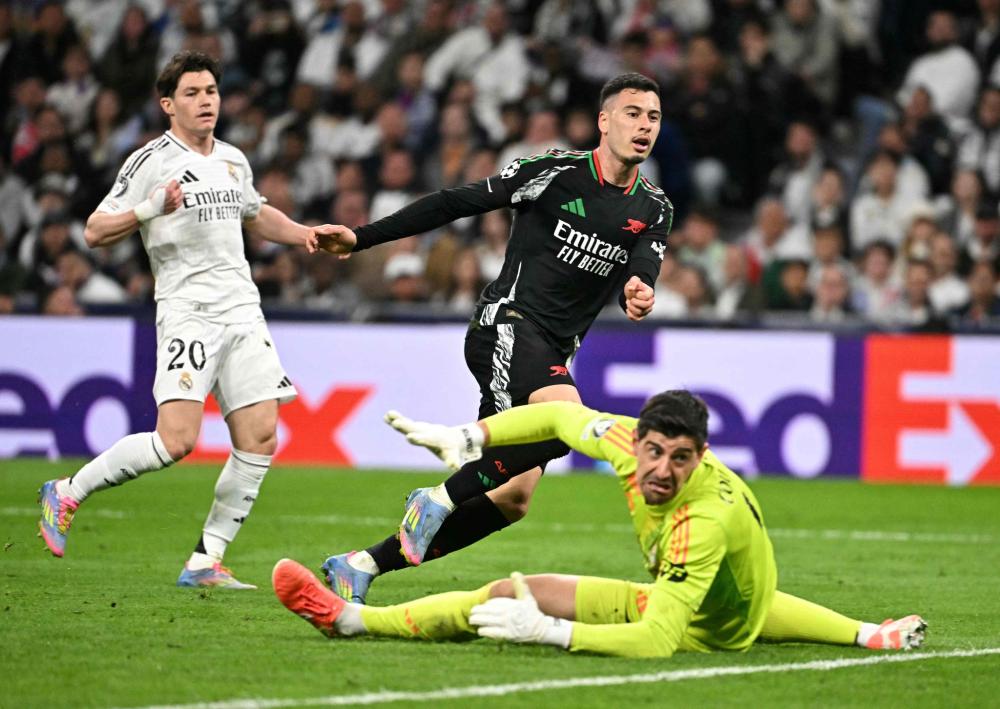 英超：连胜终结 切尔西队客场0-0埃弗顿队.
